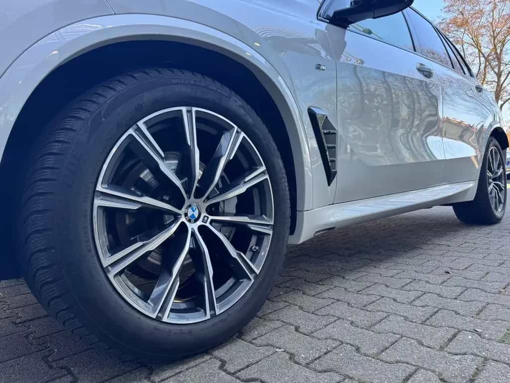 BMW X5 xDrive40d M Sport 2-Achs-Luft AHK PANO h&k 05/2025-photo-7