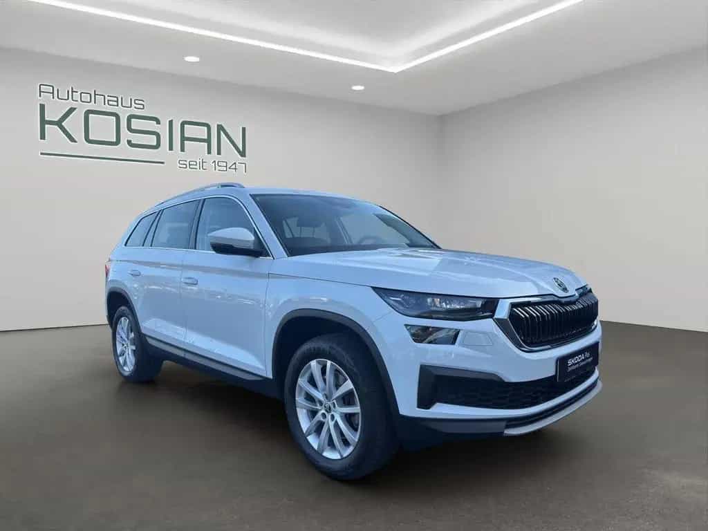 Skoda Kodiaq STYLE 2.0 TSI DSG 4x4 NAVI+AHK+STANDHZG+ 02/2023-photo-6