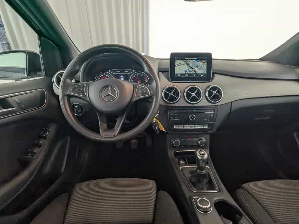 Mercedes-Benz B-Class 200 Style LED+AHK+NAVI+PDC+SHZ+Klima/P-Lenkung 06/2016-photo-16