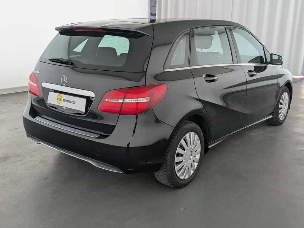 Mercedes-Benz B-Class 200 Style LED+AHK+NAVI+PDC+SHZ+Klima/P-Lenkung 06/2016-photo-5