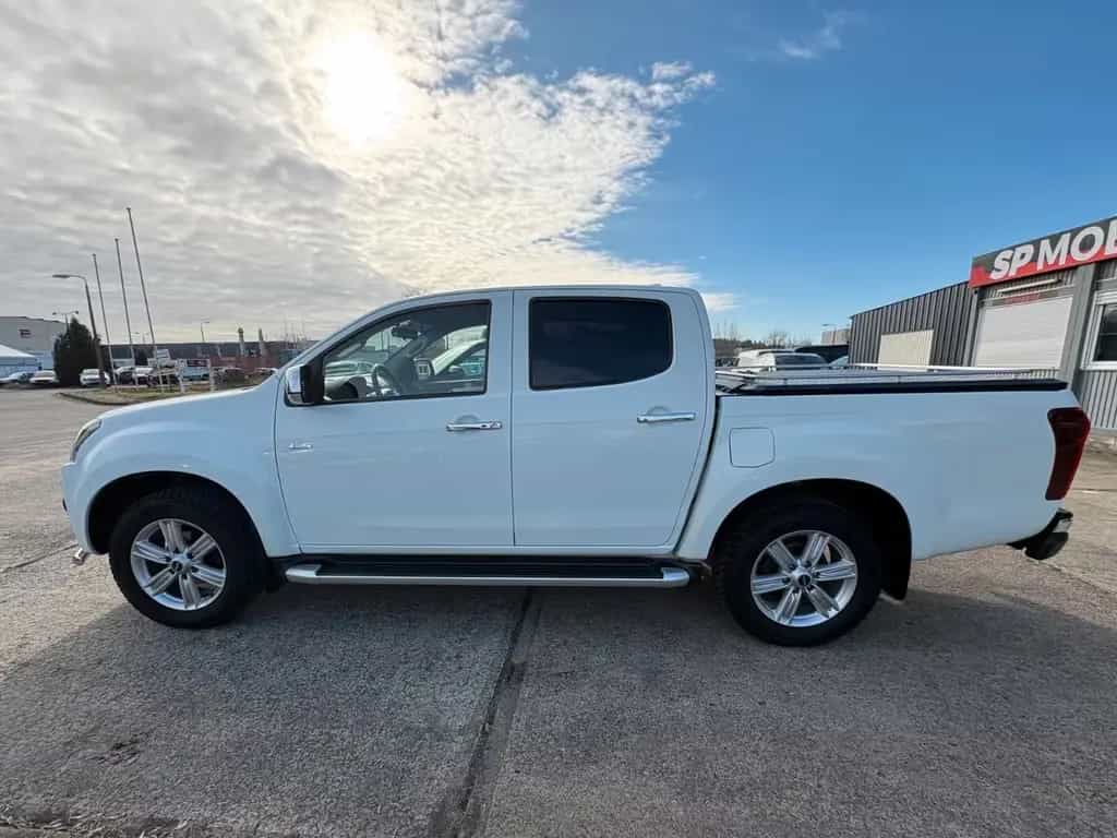 Isuzu D-Max Double Cab 4WD LS Aut.Nav.Standheizung 03/2018-photo-1