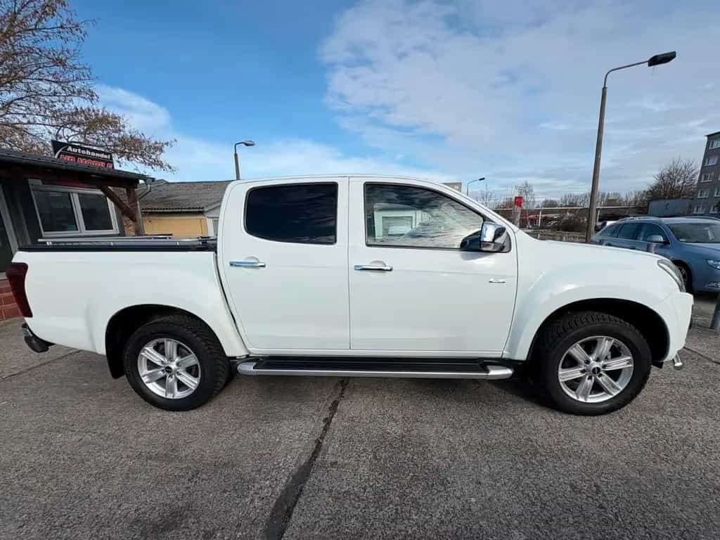 Isuzu D-Max Double Cab 4WD LS Aut.Nav.Standheizung 03/2018-photo-5