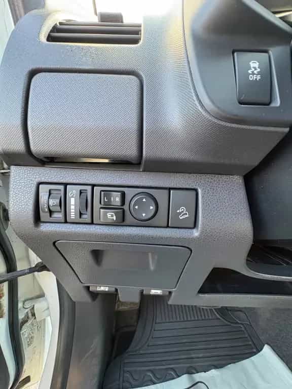Isuzu D-Max Double Cab 4WD LS Aut.Nav.Standheizung 03/2018-photo-9
