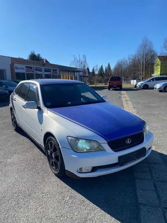 Lexus IS 200 Sport Cross 04/2003-photo-0