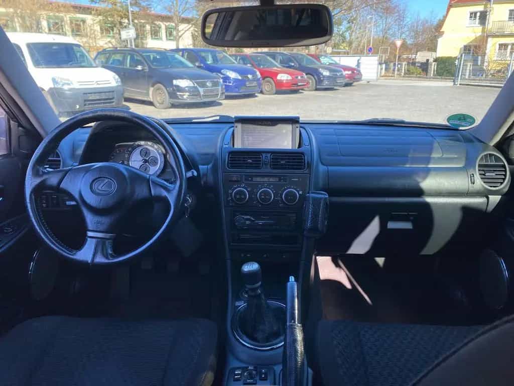 Lexus IS 200 Sport Cross 04/2003-photo-12