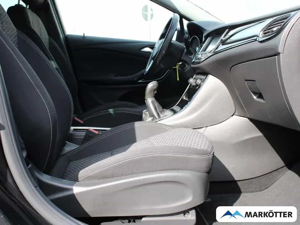 Opel Astra K Sports Tourer ON Start Stop 1.4 Turbo 11/2017-photo-11