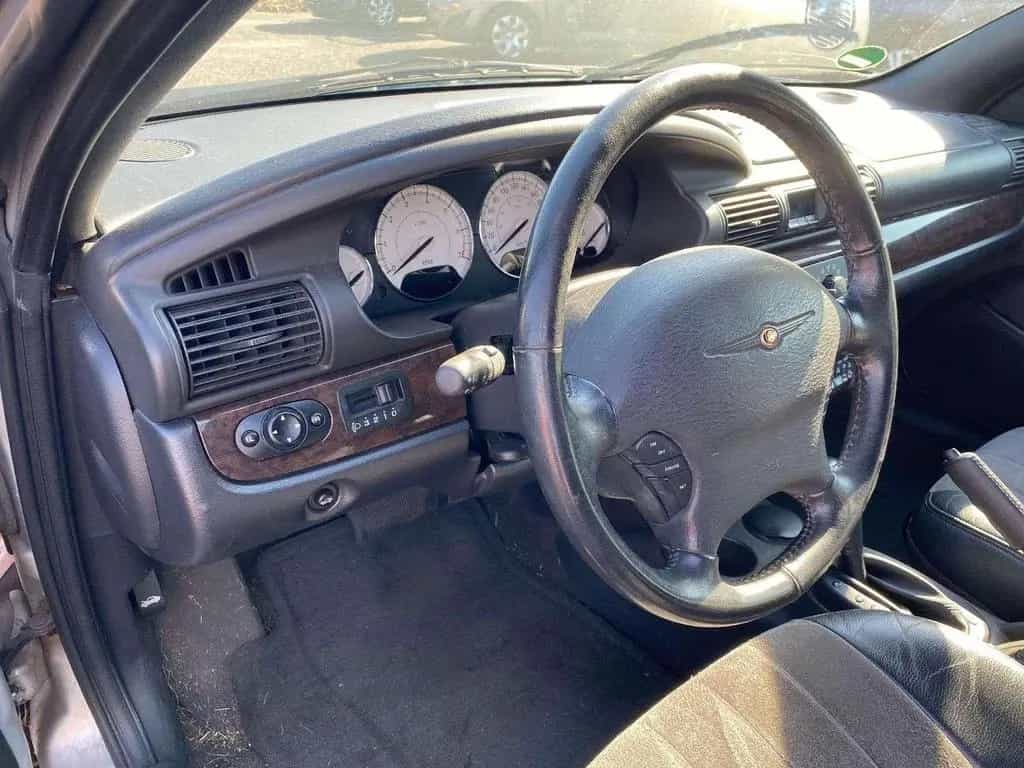 Chrysler Sebring 2.7 LX CABRIO TEMPOMAT* ALCANTARA* AUTOM 11/2003-photo-2
