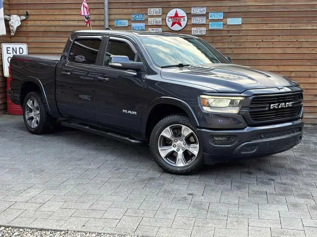 Dodge RAM 1500 5,7 Laramie Sport LPG CrewCab LED AHK 07/2021-photo-1
