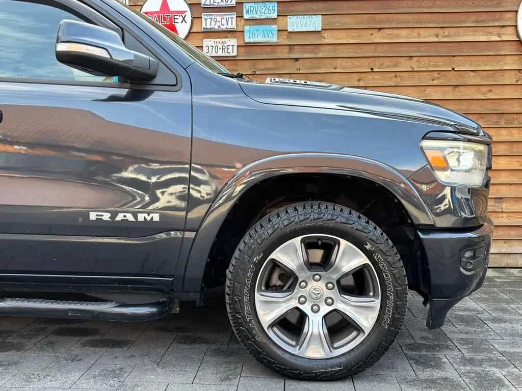 Dodge RAM 1500 5,7 Laramie Sport LPG CrewCab LED AHK 07/2021-photo-16