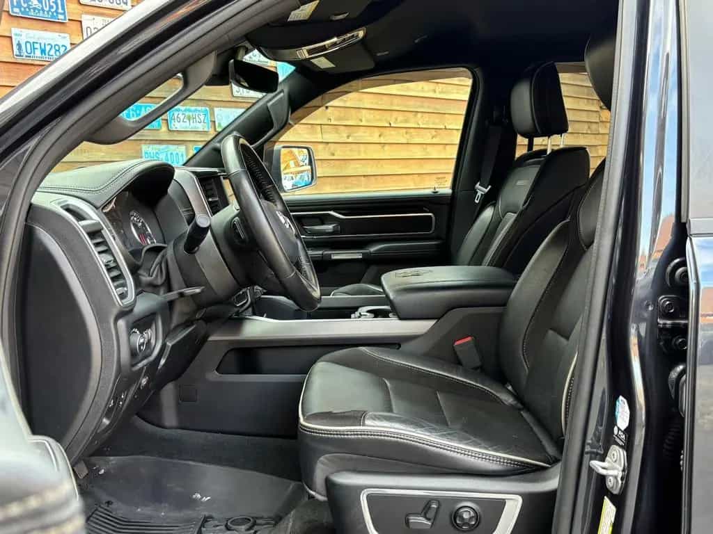 Dodge RAM 1500 5,7 Laramie Sport LPG CrewCab LED AHK 07/2021-photo-17