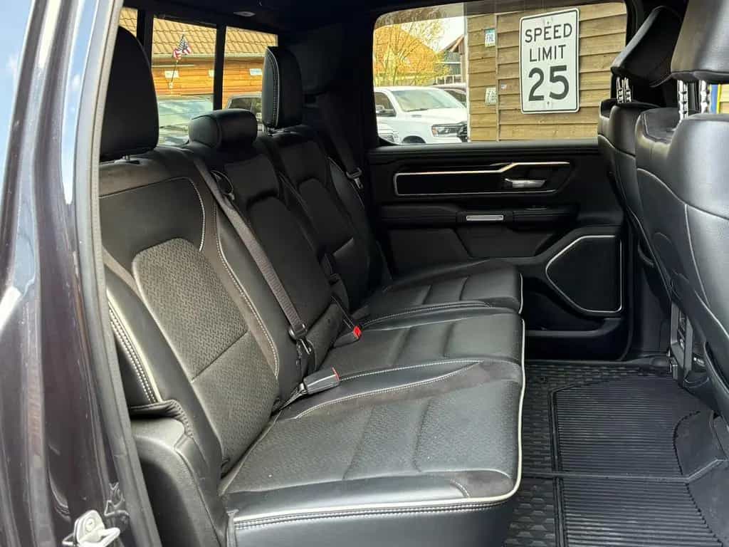 Dodge RAM 1500 5,7 Laramie Sport LPG CrewCab LED AHK 07/2021-photo-24