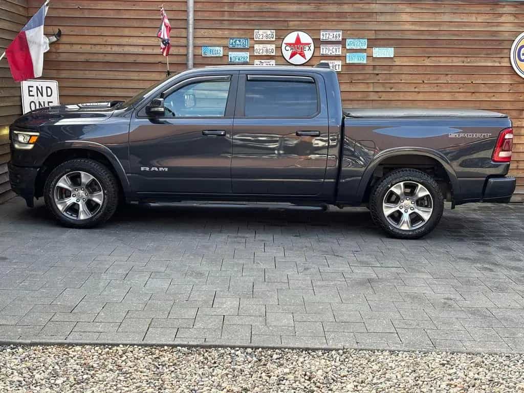 Dodge RAM 1500 5,7 Laramie Sport LPG CrewCab LED AHK 07/2021-photo-8