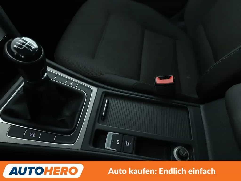 Volkswagen Golf VII 1.2 TSI Comfortline BMT*TEMPO*PDC*SHZ* 08/2015-photo-22