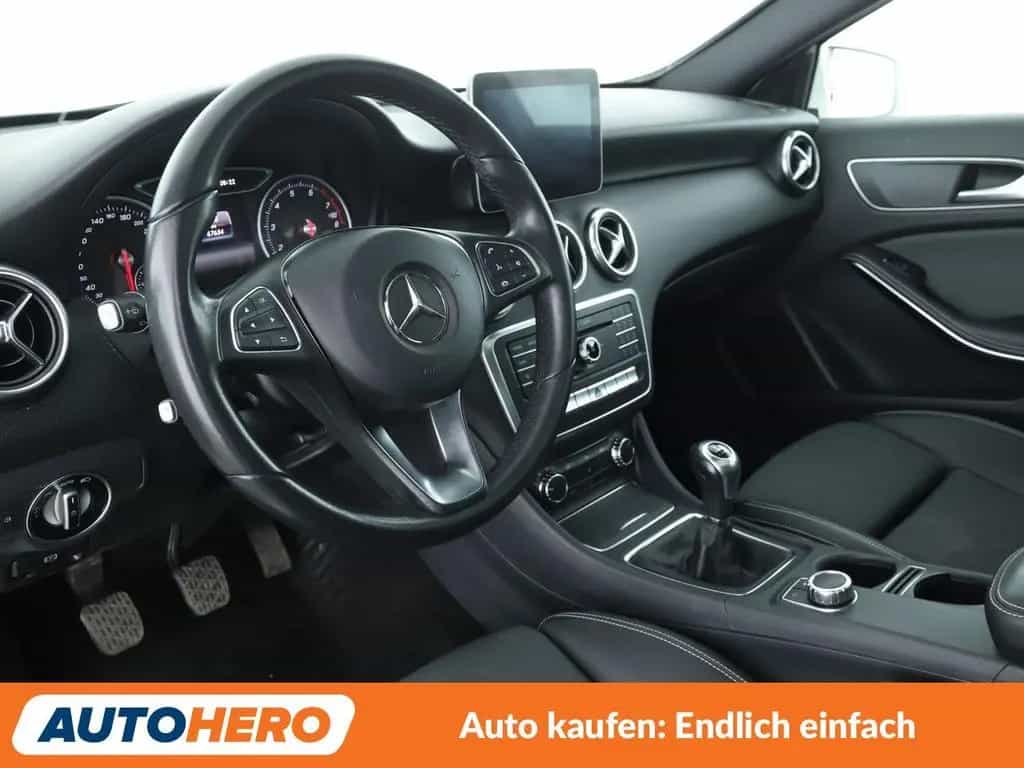 Mercedes-Benz A 180 BlueEfficiency Style*NAVI*LED*PDC 09/2017-photo-10
