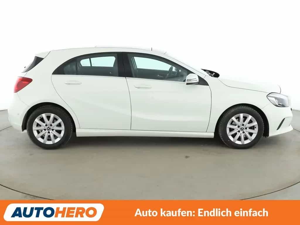 Mercedes-Benz A 180 BlueEfficiency Style*NAVI*LED*PDC 09/2017-photo-6