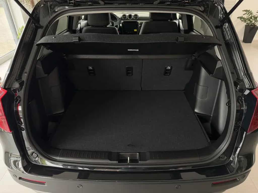 Suzuki Vitara 1.4 Hybrid Comfort+ null-photo-11