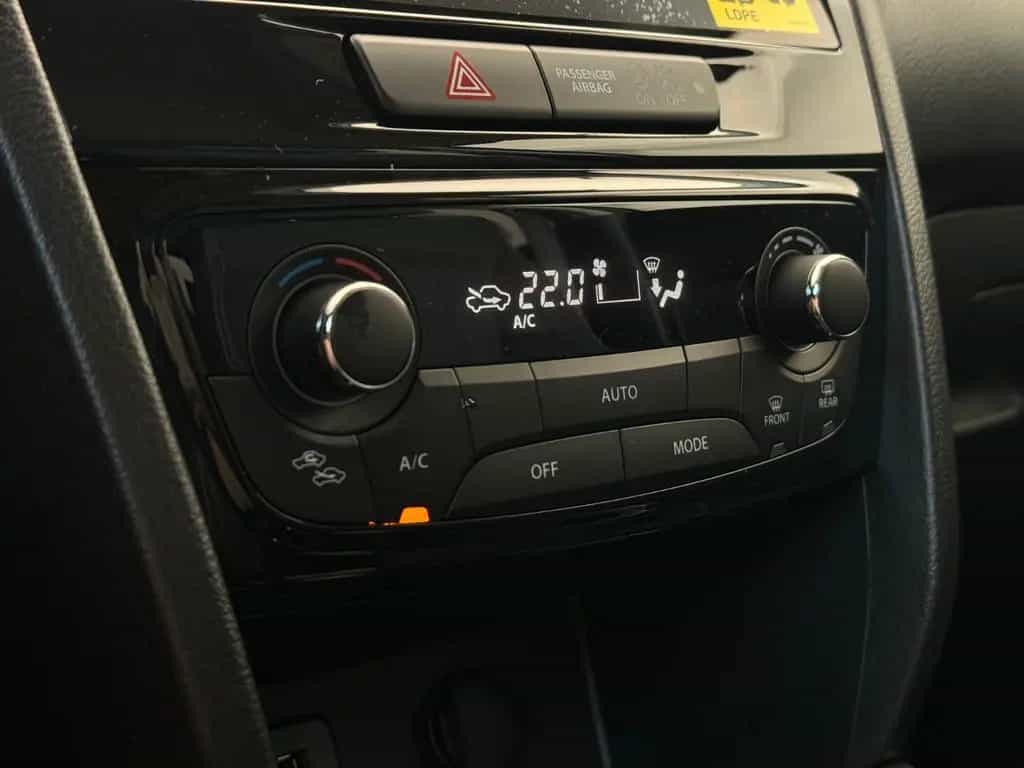 Suzuki Vitara 1.4 Hybrid Comfort+ null-photo-21