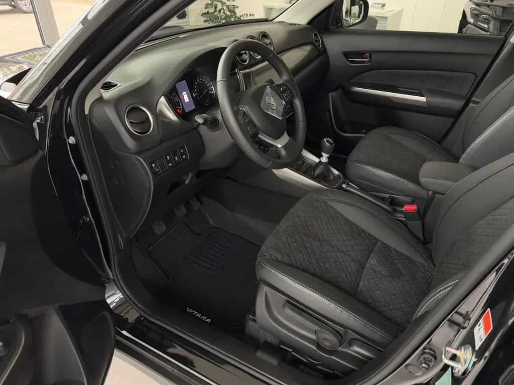 Suzuki Vitara 1.4 Hybrid Comfort+ null-photo-9