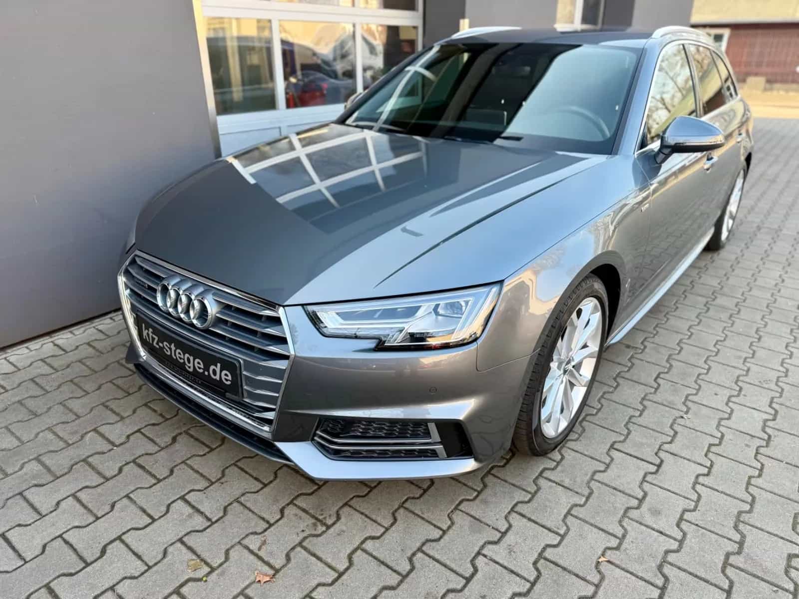 Audi A4 11/2017-photo-1