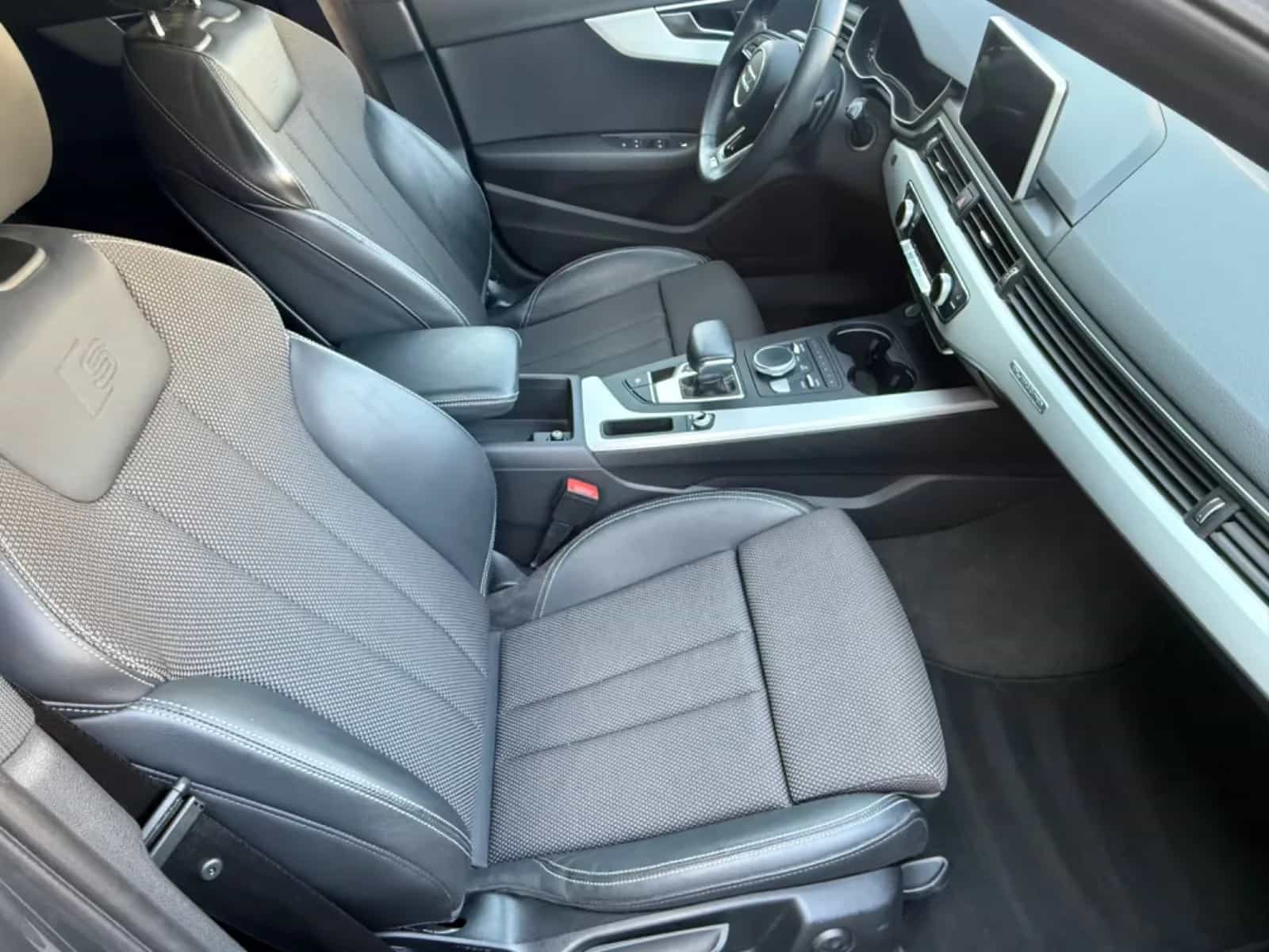 Audi A4 11/2017-photo-12