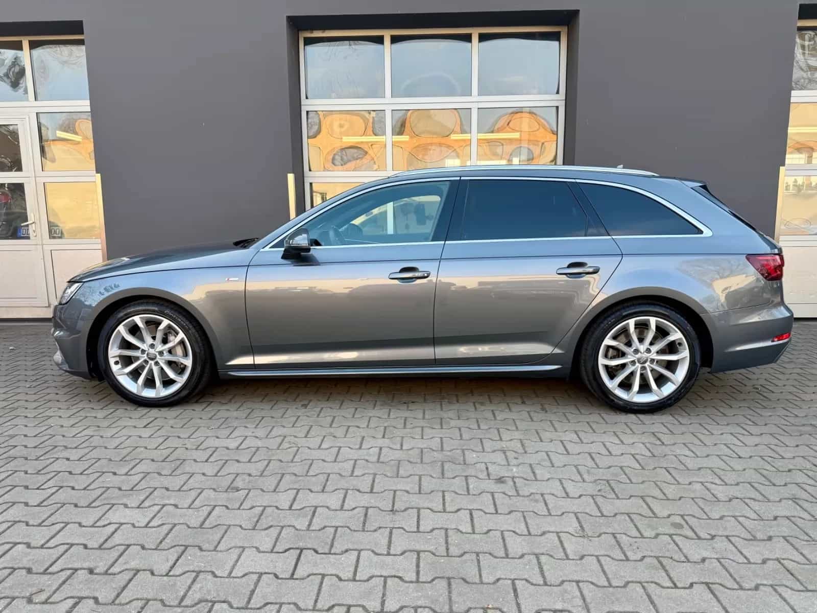 Audi A4 11/2017-photo-5