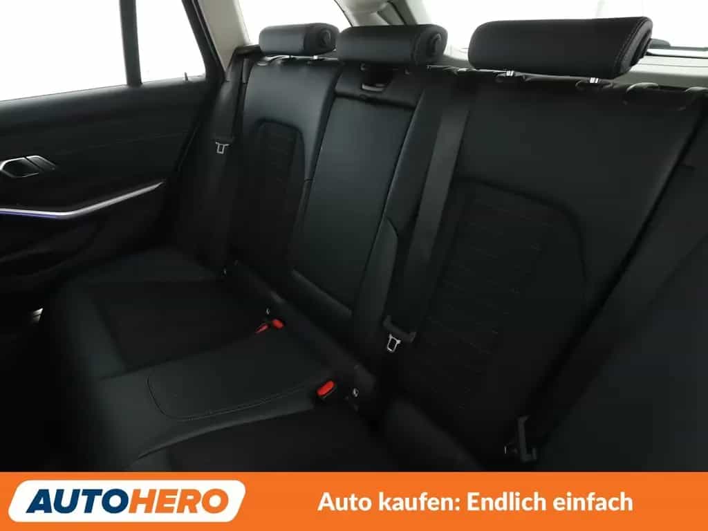 BMW 330 i Sport Line Aut.*NAVI*LED*PDC*TEMPO*360° 10/2020-photo-13