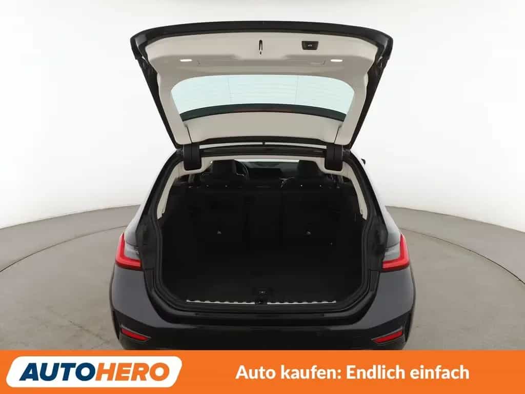 BMW 330 i Sport Line Aut.*NAVI*LED*PDC*TEMPO*360° 10/2020-photo-16