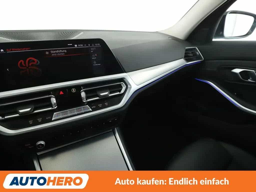 BMW 330 i Sport Line Aut.*NAVI*LED*PDC*TEMPO*360° 10/2020-photo-26