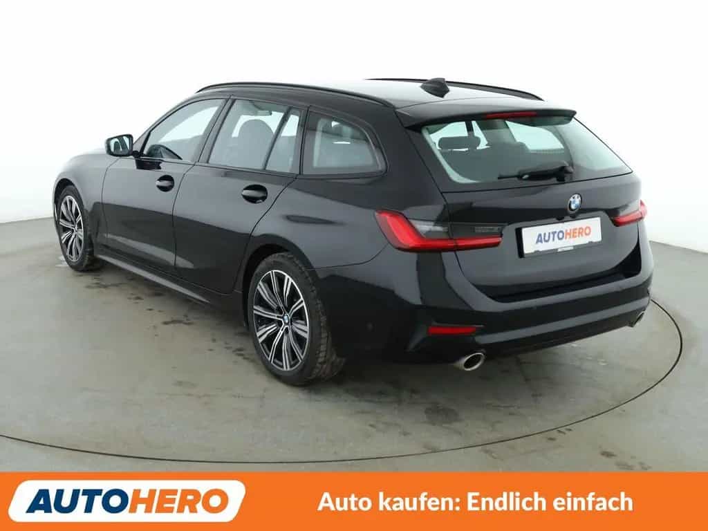 BMW 330 i Sport Line Aut.*NAVI*LED*PDC*TEMPO*360° 10/2020-photo-3