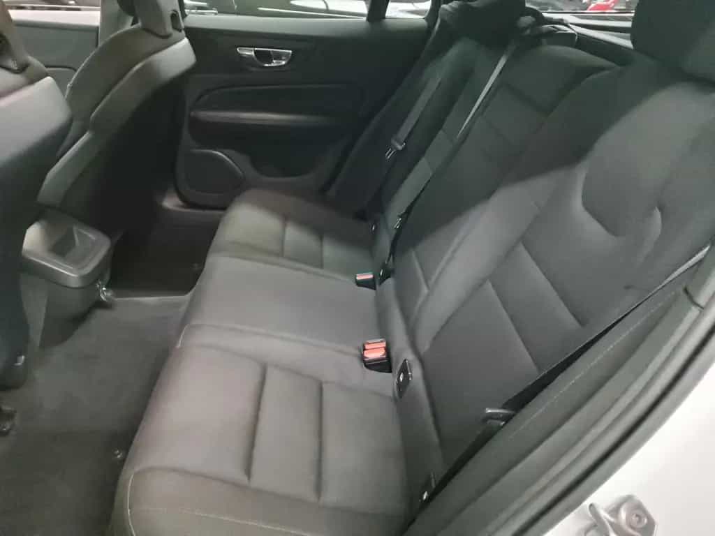 Volvo V60 B4 Momentum Pro Navi LED 11/2021-photo-12