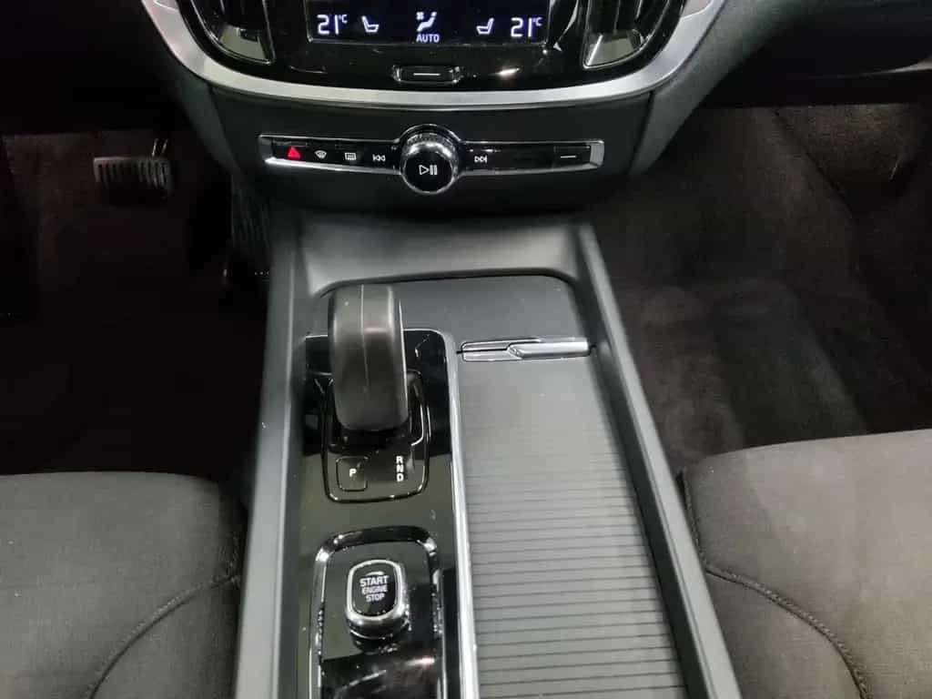 Volvo V60 B4 Momentum Pro Navi LED 11/2021-photo-5