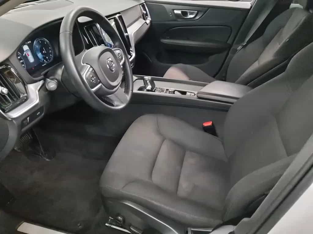 Volvo V60 B4 Momentum Pro Navi LED 11/2021-photo-8