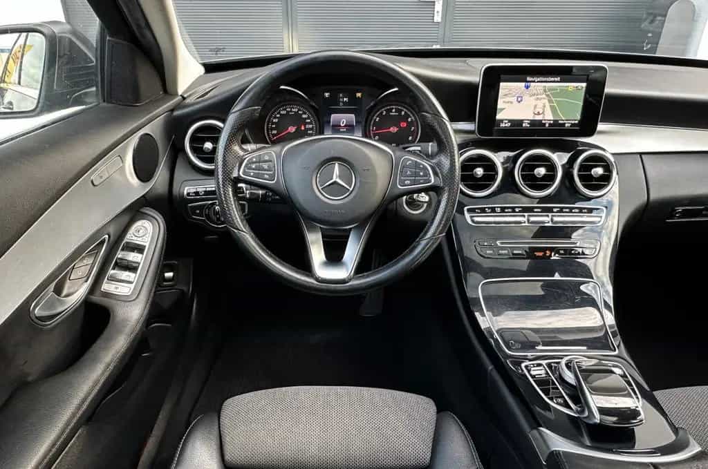 Mercedes-Benz C-Class 200 Lim. 7G* AVANTGARDE*PANO*NAVI*SHZ*360° 09/2016-photo-10