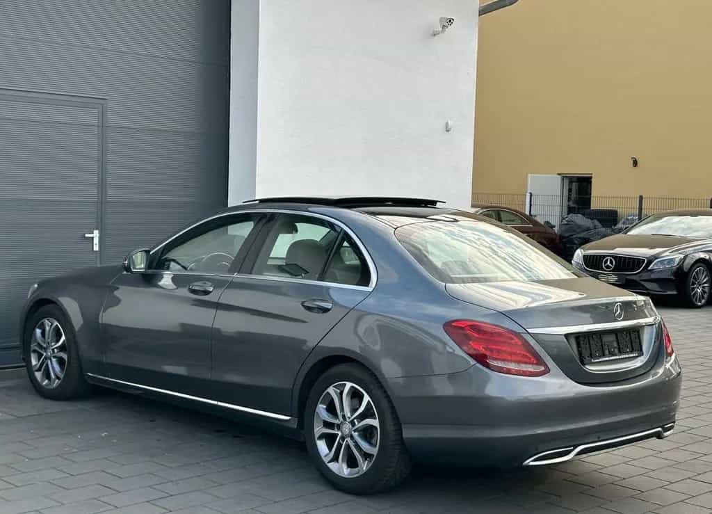 Mercedes-Benz C-Class 200 Lim. 7G* AVANTGARDE*PANO*NAVI*SHZ*360° 09/2016-photo-18