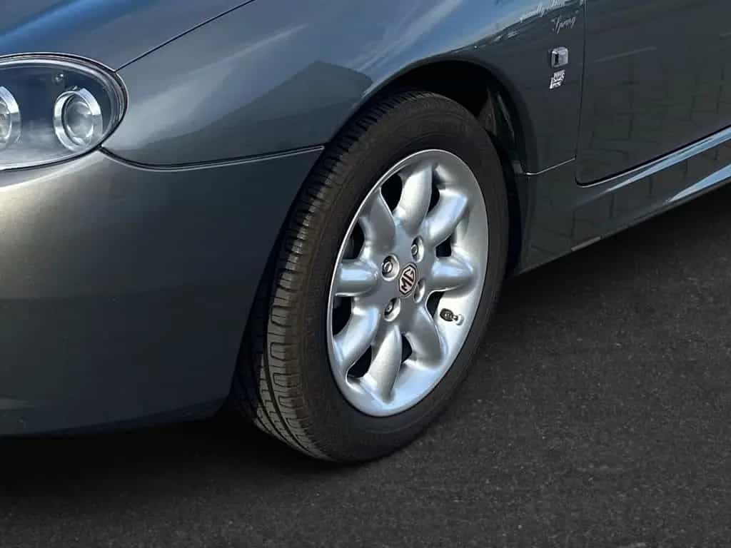 MG TF 115 Spz.EditionSpring nur16.600km Klima 11/2004-photo-8