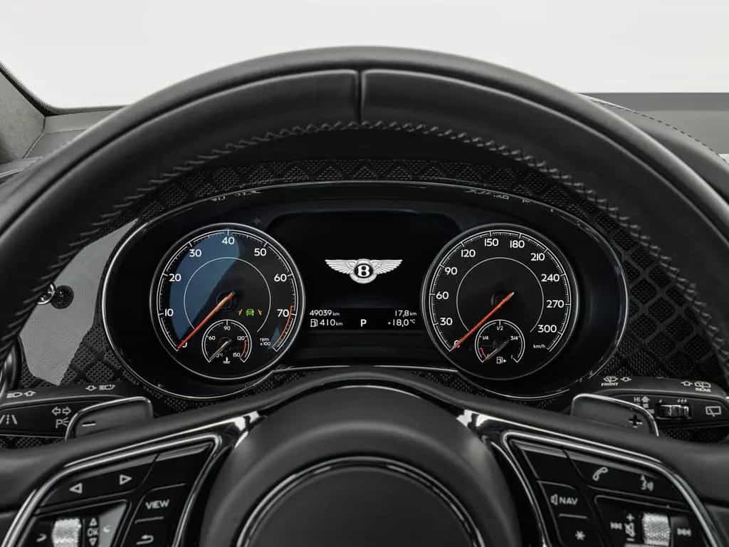Bentley Bentayga V8 Design Series 11/2020-photo-12