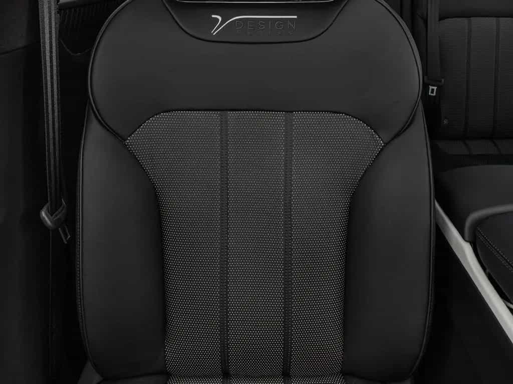 Bentley Bentayga V8 Design Series 11/2020-photo-22