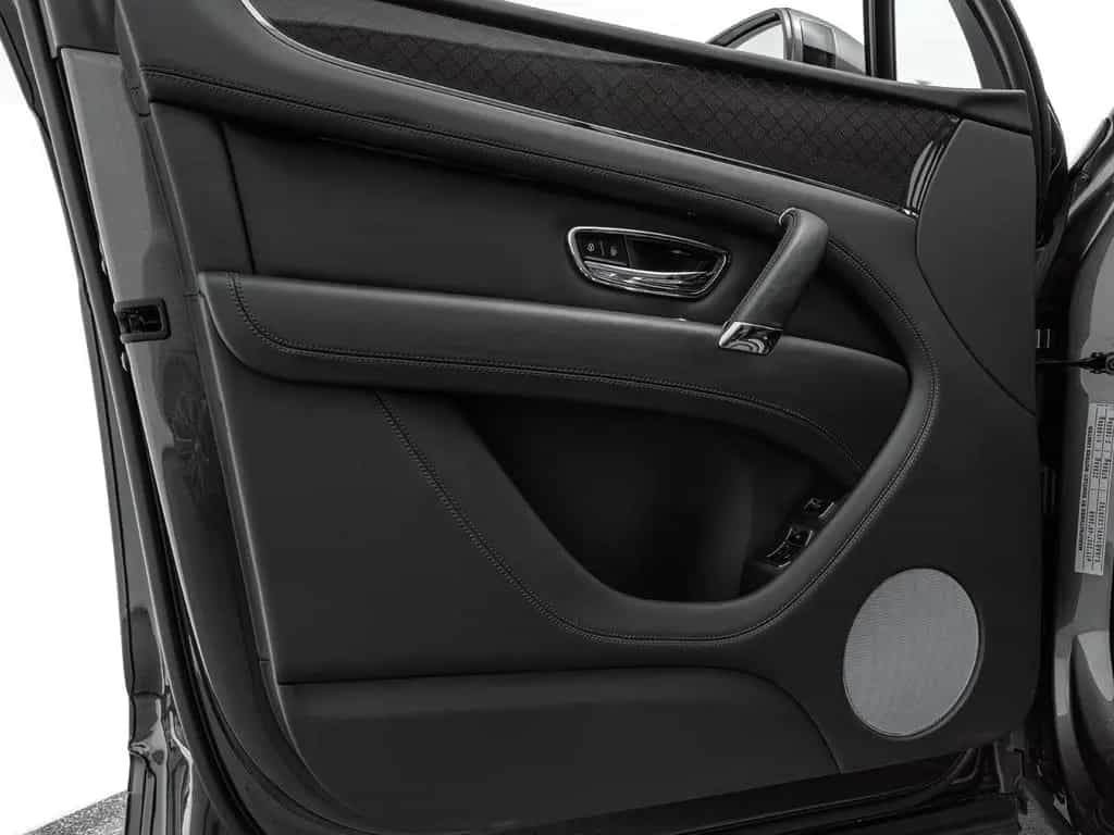 Bentley Bentayga V8 Design Series 11/2020-photo-8
