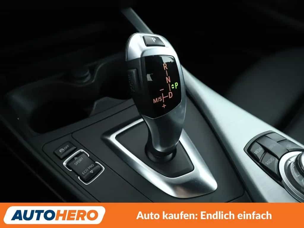 BMW 2 Series 220i M Sport Aut.*NAVI*PDC*SHZ*TEMPO* 06/2016-photo-24