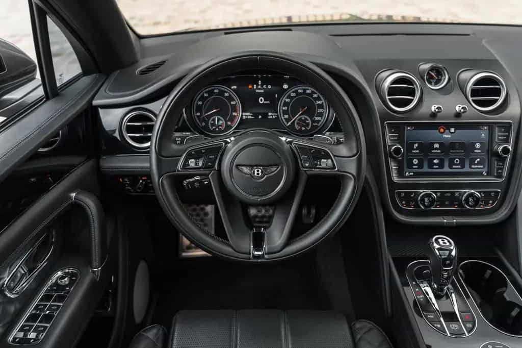 Bentley Bentayga 6.0 W12 - first hand, 30 900 kms 03/2018-photo-14