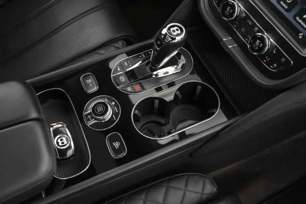 Bentley Bentayga 6.0 W12 - first hand, 30 900 kms 03/2018-photo-17