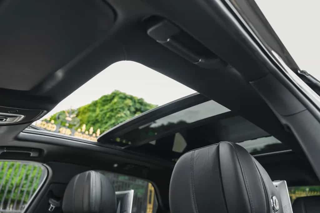 Bentley Bentayga 6.0 W12 - first hand, 30 900 kms 03/2018-photo-19