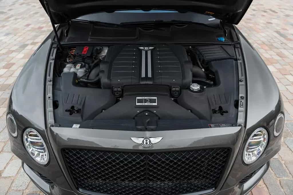 Bentley Bentayga 6.0 W12 - first hand, 30 900 kms 03/2018-photo-22