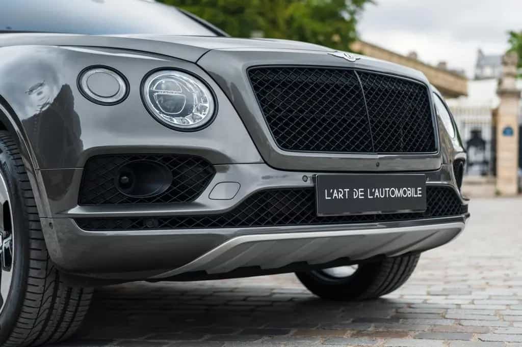 Bentley Bentayga 6.0 W12 - first hand, 30 900 kms 03/2018-photo-24