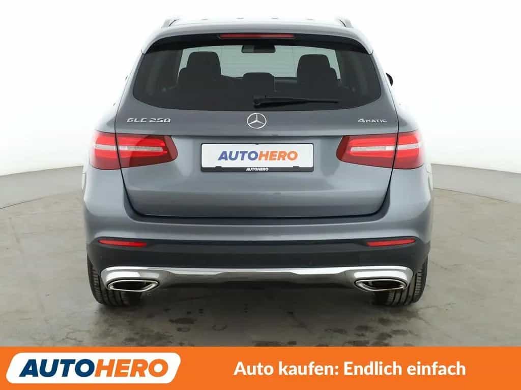 Mercedes-Benz GLC-Class 250 4Matic Exclusive Aut.*NAVI*LED*TEMPO*PDC 10/2017-photo-4