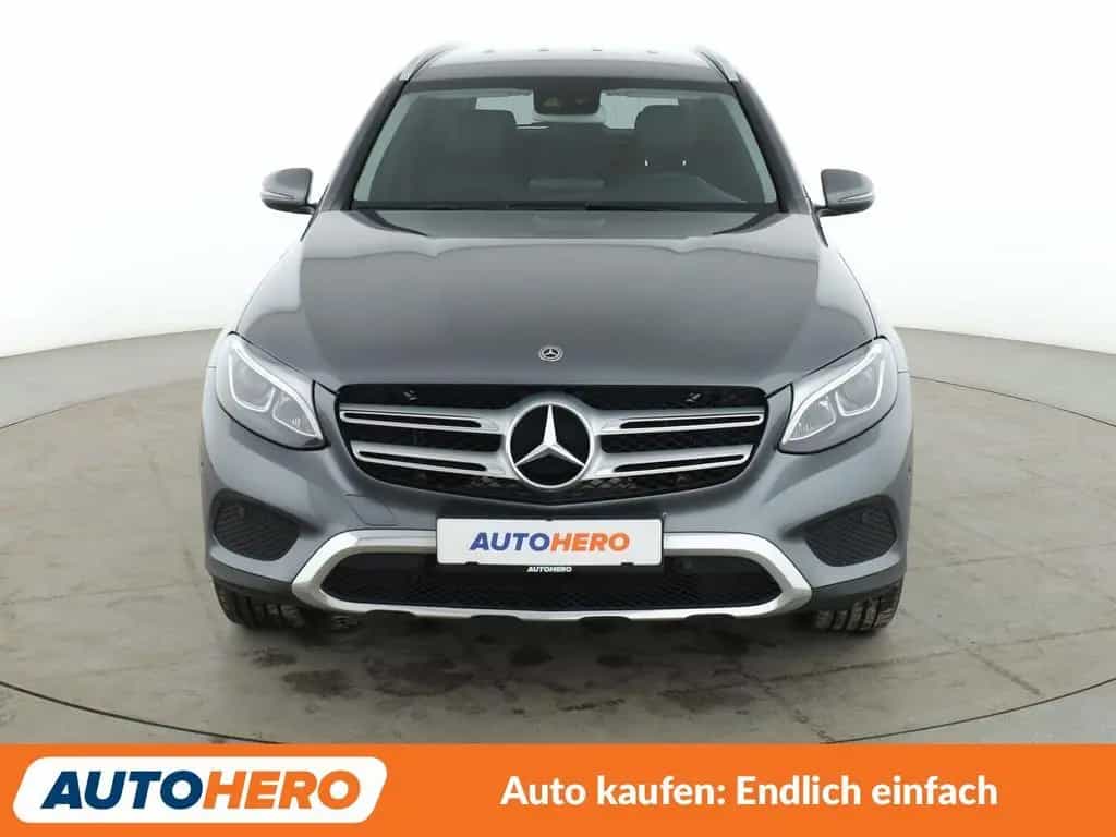 Mercedes-Benz GLC-Class 250 4Matic Exclusive Aut.*NAVI*LED*TEMPO*PDC 10/2017-photo-8