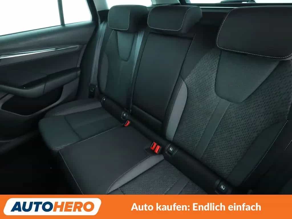 Skoda Octavia 1.5 TSI ACT Style*NAVI*LED*TEMPO*PDC* 01/2024-photo-13