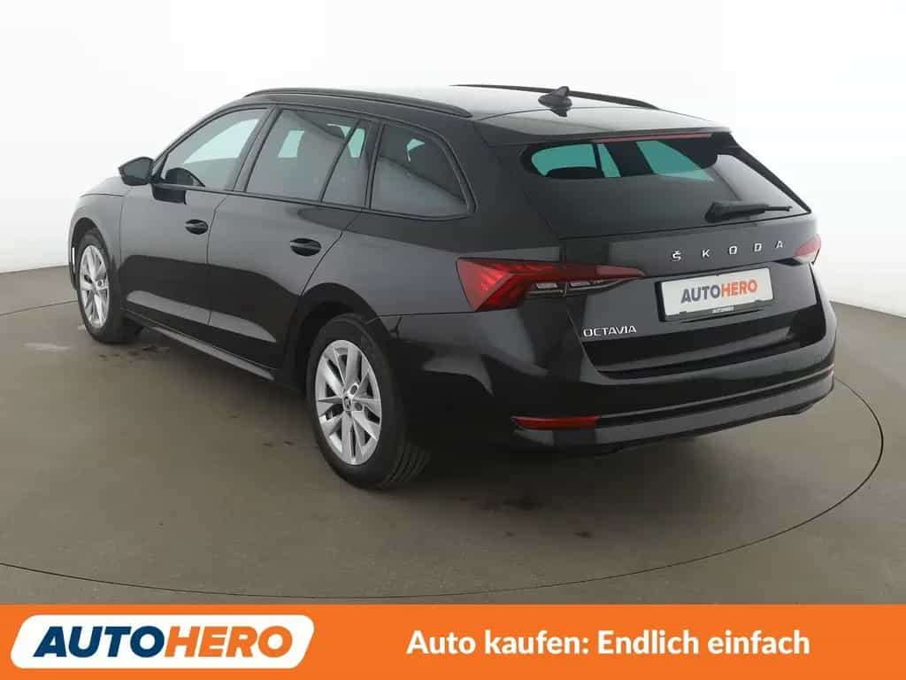 Skoda Octavia 1.5 TSI ACT Style*NAVI*LED*TEMPO*PDC* 01/2024-photo-3