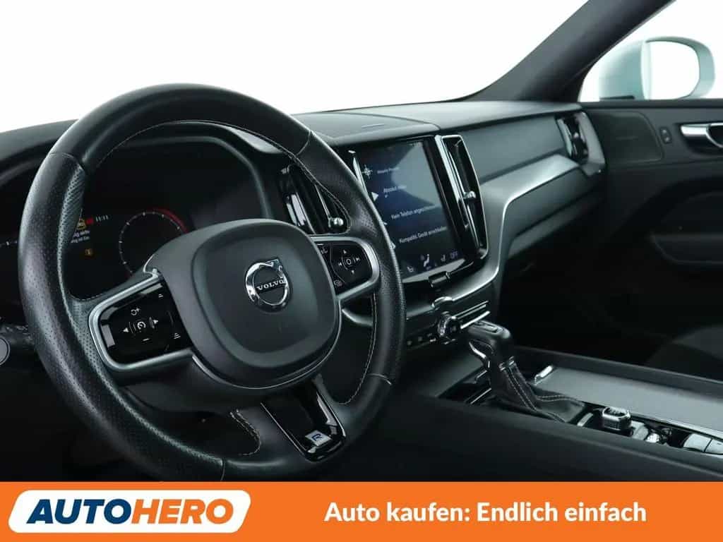 Volvo XC60 2.0 T5 R-Design AWD Aut.*NAVI*TEMPO*CAM* 12/2018-photo-10