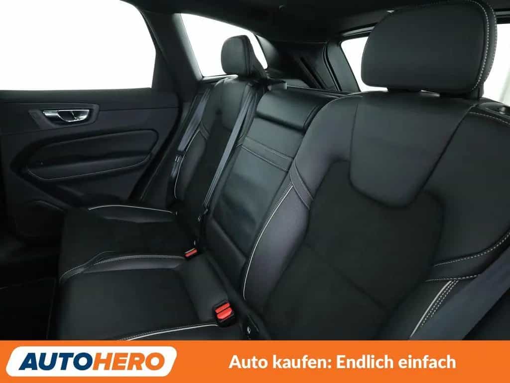 Volvo XC60 2.0 T5 R-Design AWD Aut.*NAVI*TEMPO*CAM* 12/2018-photo-13